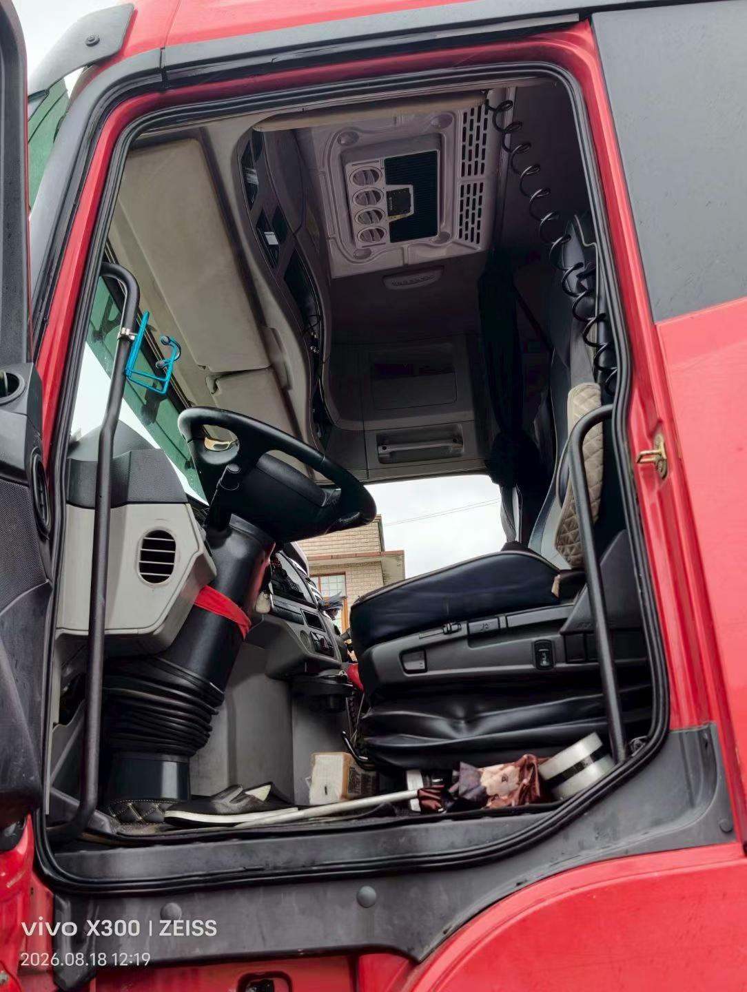 Auman EST 580HP truck cab interior with high roof sleeper for sale