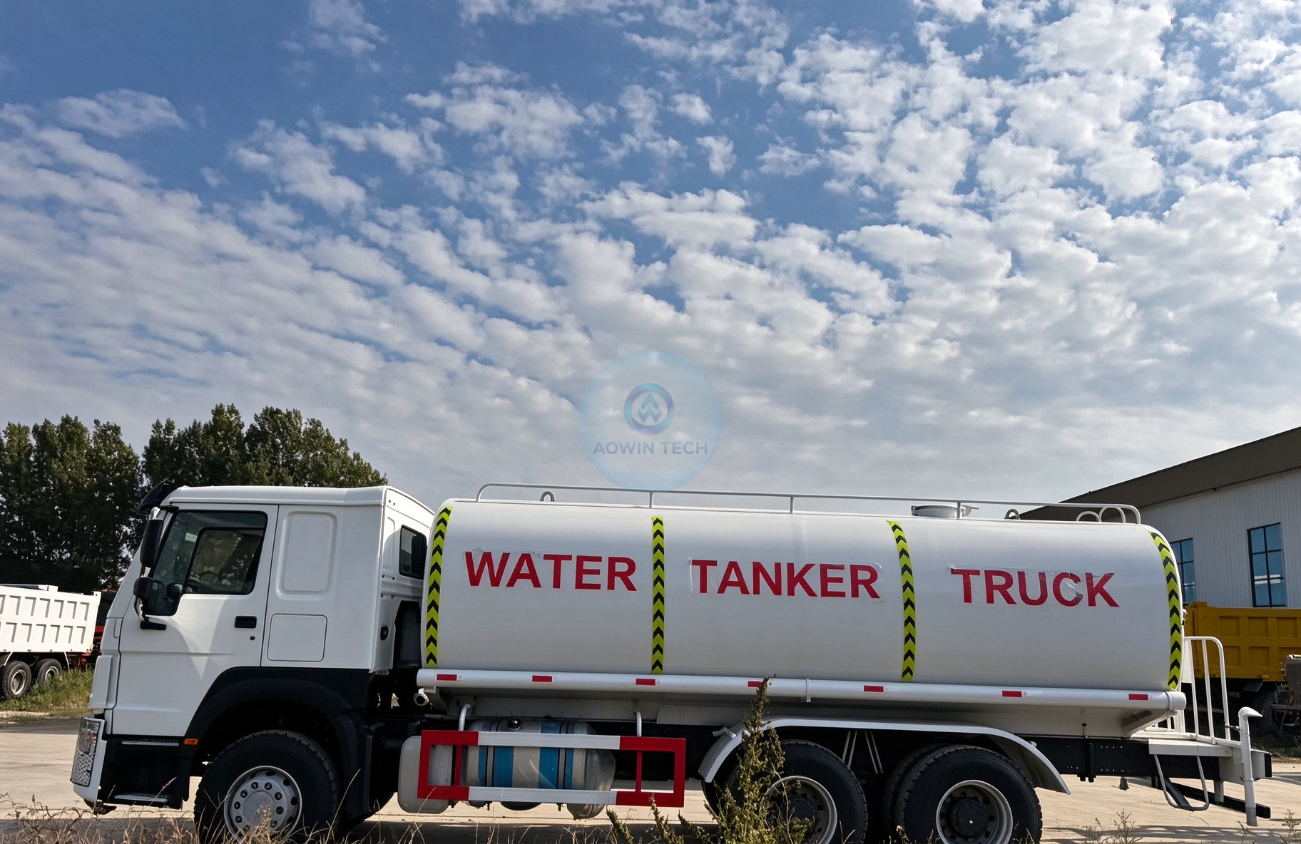 howo-6x4-water-tanker-tank-body.jpg